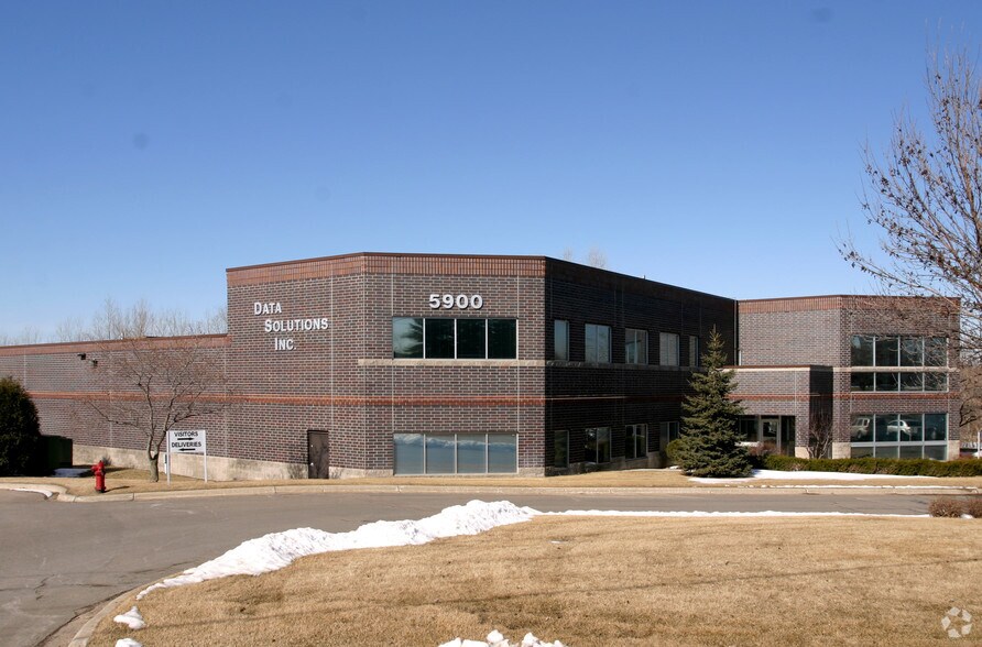 More Photos Of 5900 Baker Rd, Minnetonka Light Manufacturing For Lease