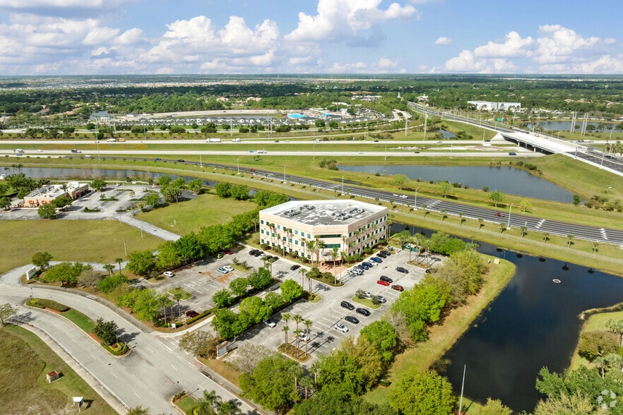 More Photos Of 1860 SW Fountainview Blvd, Port Saint Lucie Office For Lease