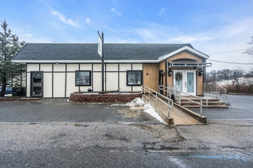 More Photos Of 392 Rt-34, Matawan Restaurant For Sale