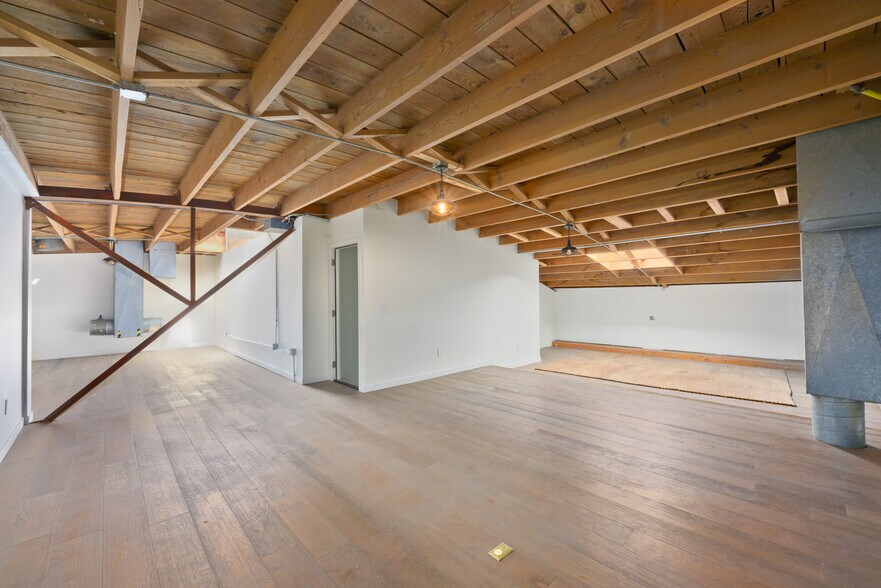 More Photos Of 663-677 N Berendo St, Los Angeles Storefront Retail Office For Lease