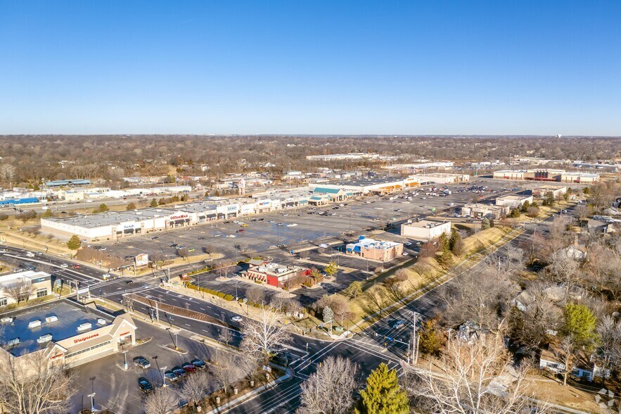 More Photos Of 5710-5840 Antioch Rd, Merriam Unknown For Lease