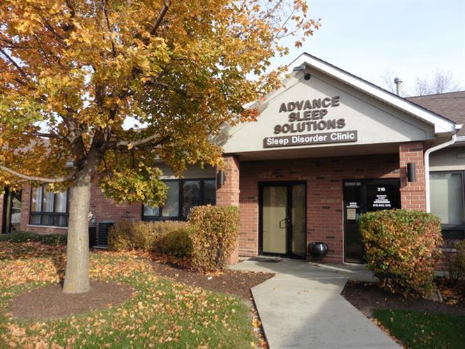More Photos Of 820 E Terra Cotta Ave, Crystal Lake Office For Sale
