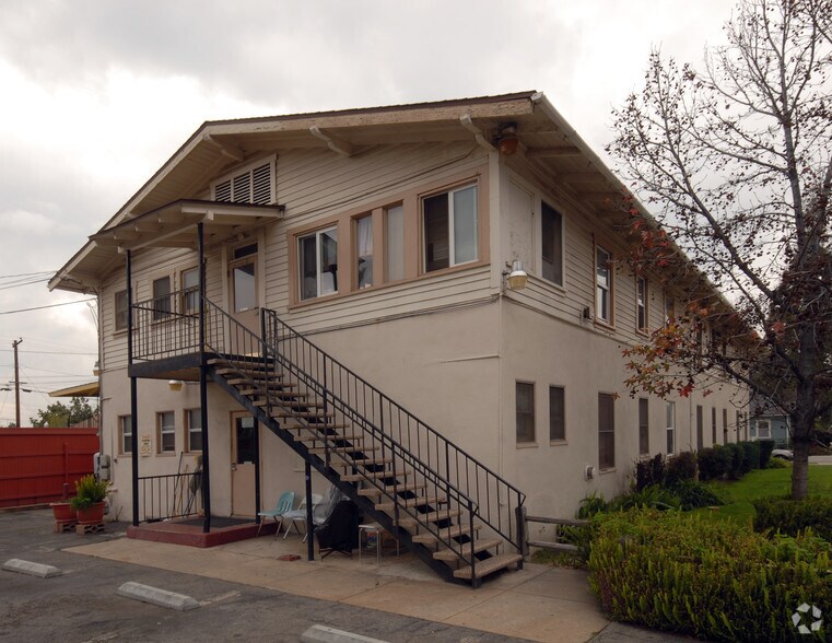 More Photos Of 2148 E St, La Verne Apartments For Lease