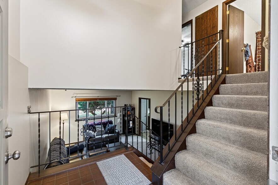 More Photos Of 5531 Maryland Ave N, New Hope Apartments For Sale