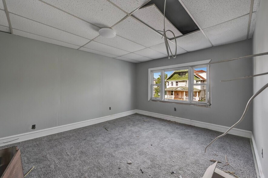 More Photos Of 317 S 10th Ave, Scranton Warehouse For Sale