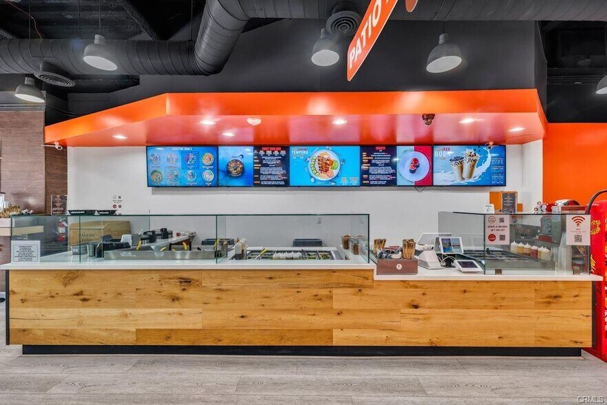 More Photos Of 1147 Westwood Blvd, Los Angeles General Retail For Lease