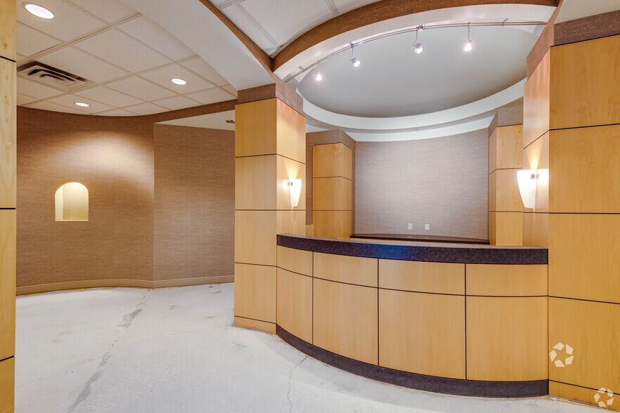 More Photos Of 1300 NE Godward St, Minneapolis Office For Lease