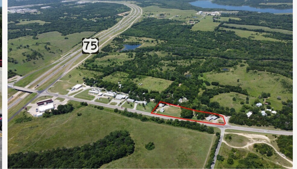 Primary Photo Of 4827 N Hwy 91 & 4614 Stinson Rd, Denison General Retail For Sale