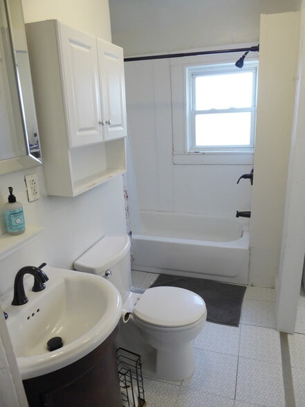 More Photos Of 1327 W 67th St, Cleveland Apartments For Sale