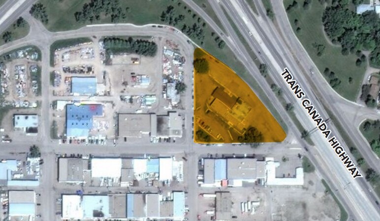 Primary Photo Of 14 St Sw, Medicine Hat, Alberta SW, Medicine Hat Bar For Sale