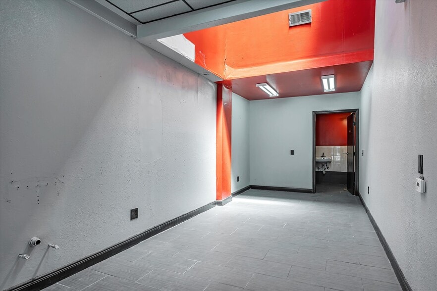 More Photos Of 1227 San Pablo Ave, Berkeley Storefront For Sale