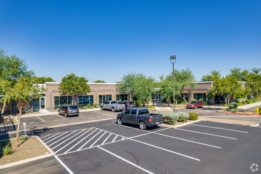 More Photos Of 5323 N 99th Ave, Glendale Office For Lease