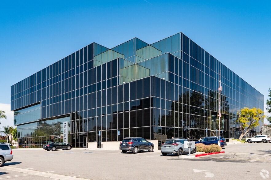 Primary Photo Of 15350 Sherman Way, Van Nuys Self Storage For Lease