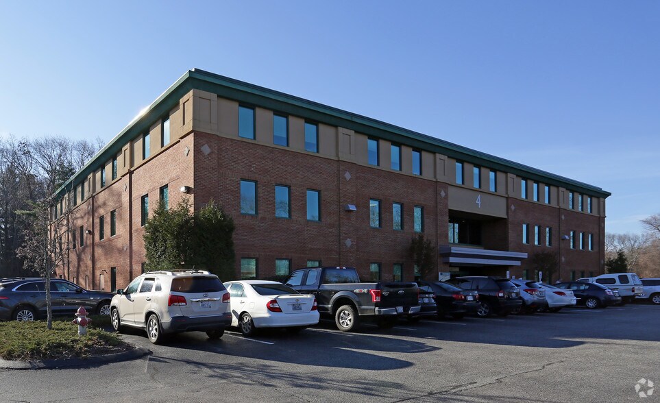 Primary Photo Of 1407 S County Trl, East Greenwich Medical For Lease