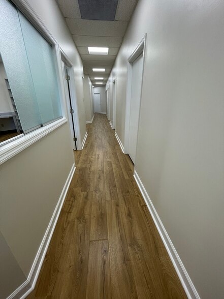 More Photos Of 6575 Stage Rd, Bartlett Office For Lease