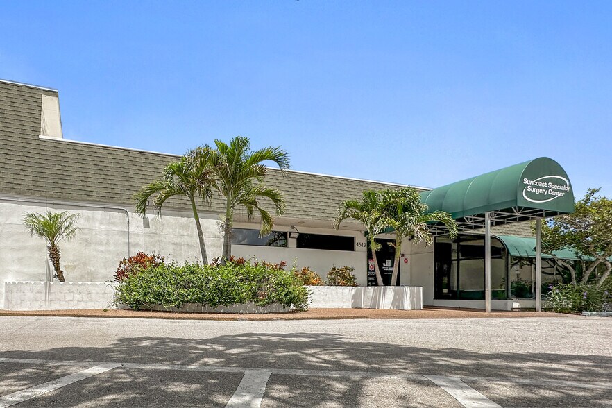 More Photos Of 4519 US Highway 19, New Port Richey Medical For Sale