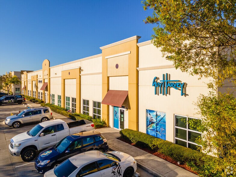 More Photos Of 10408 W State Road 84, Davie Warehouse For Lease