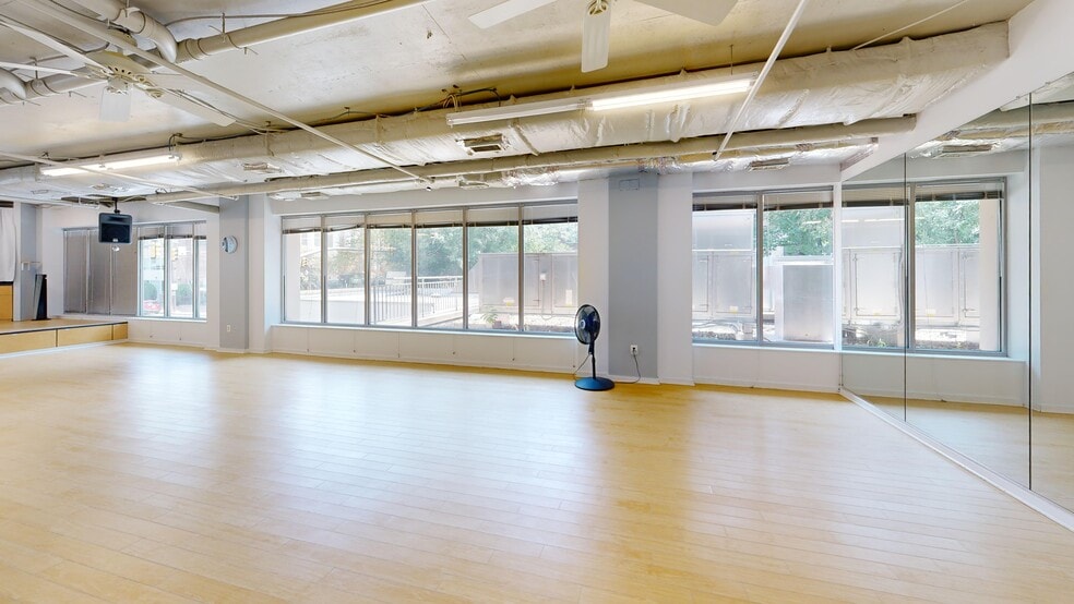 More Photos Of 513 W Broad St, Falls Church Apartments For Sale