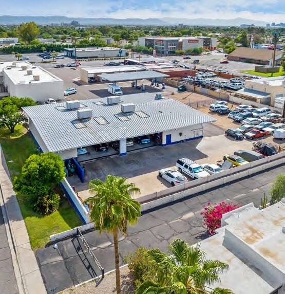 More Photos Of 2926 E Thomas Rd, Phoenix Showroom For Sale