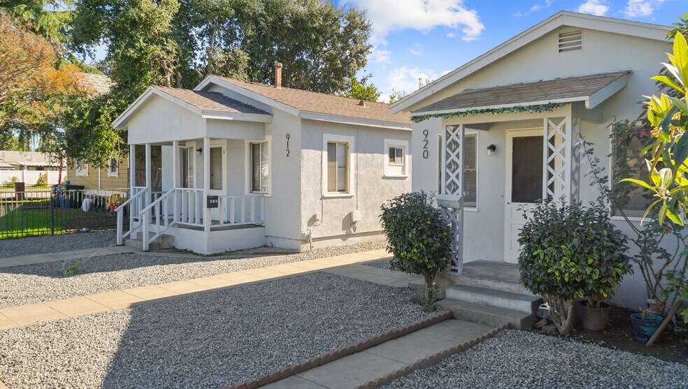 More Photos Of 920 W 3rd St, Pomona Apartments For Sale