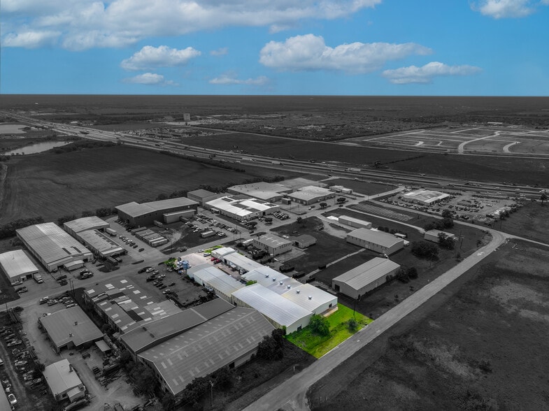 More Photos Of 1121-1201 Industrial Dr, Royse City Manufacturing For Sale