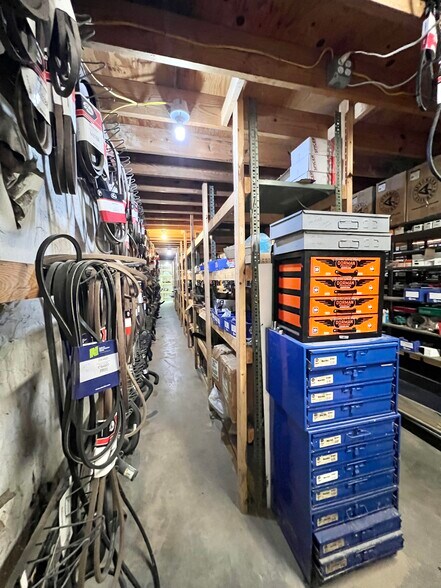 More Photos Of 11660 Highway 96, Millport Auto Repair For Lease