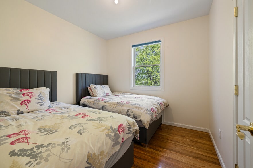 More Photos Of 68 Main St, Monsey Apartments For Sale