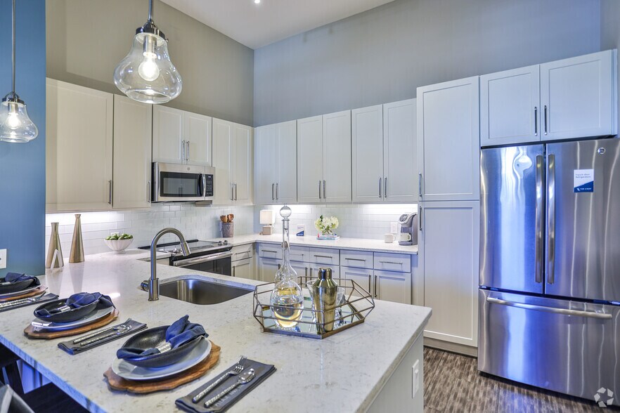 More Photos Of 7420 N Rea Park Ln, Charlotte Apartments For Lease