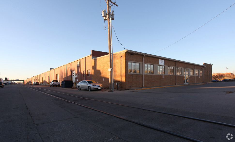 Primary Photo Of 811 E Waterman St, Wichita Warehouse For Lease