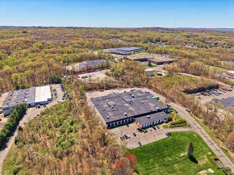 More Photos Of 562 Captain Neville Dr, Waterbury Manufacturing For Lease