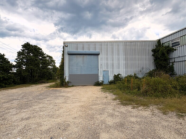 More Photos Of 5 Canale Dr, Egg Harbor Township Manufacturing For Lease