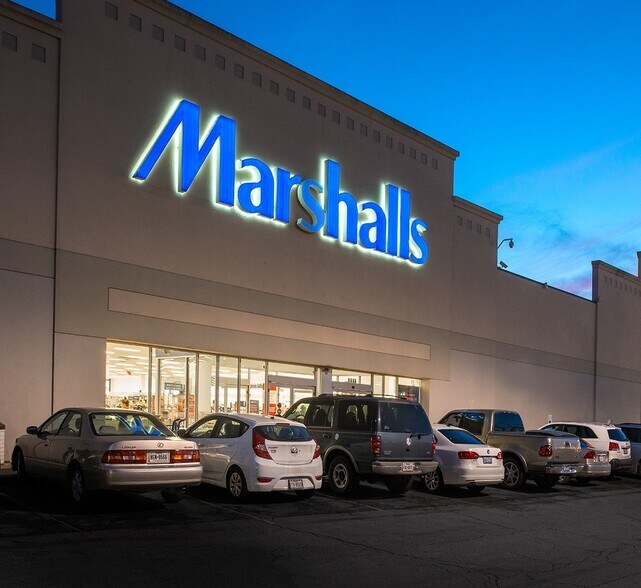 More Photos Of 3544-3624 Forest Ln, Dallas Storefront For Lease