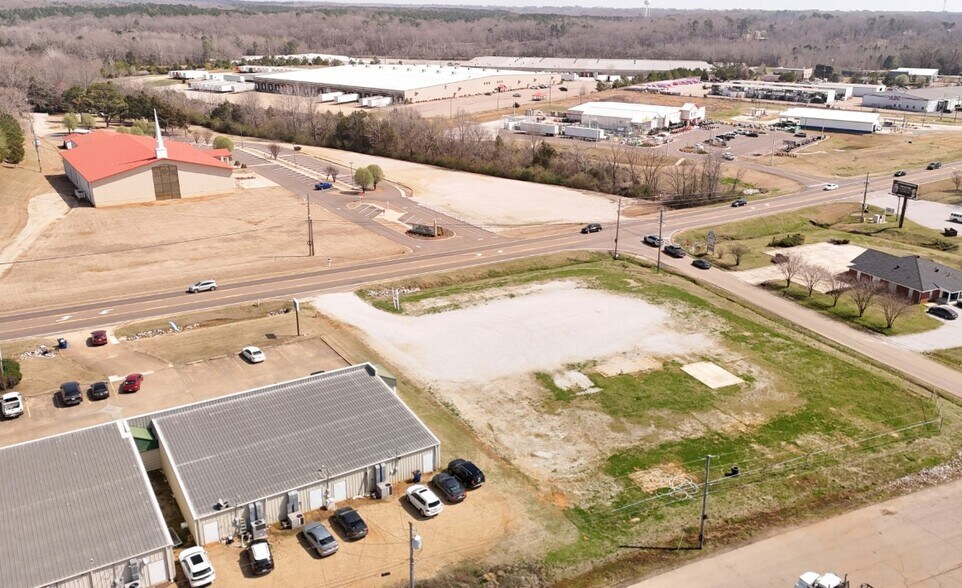 More Photos Of 213 Highway 15, Pontotoc Land For Sale