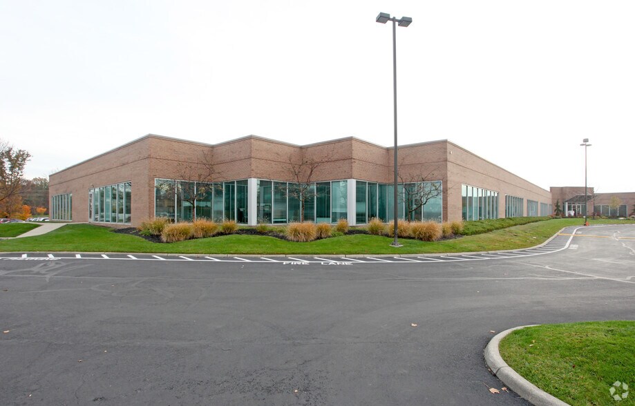 Primary Photo Of 800 Tech Center Dr, Gahanna Office For Sale