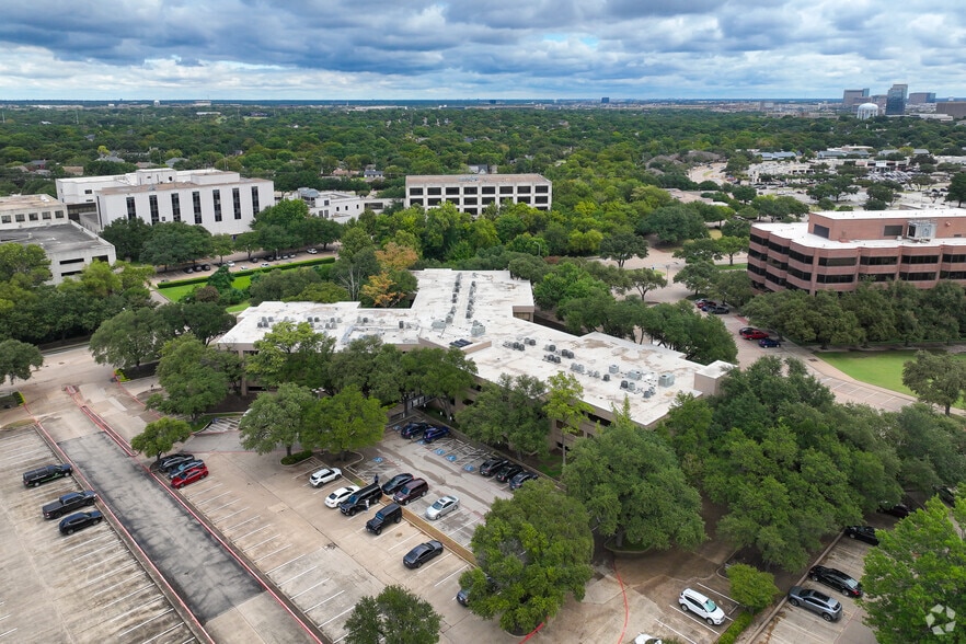 More Photos Of 375 Municipal Dr, Richardson Medical For Sale