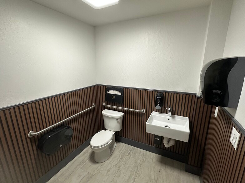 More Photos Of 671 Willow Pass Rd, Pittsburg Industrial For Sale