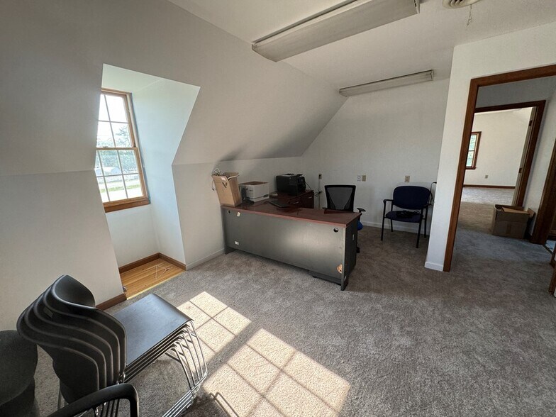 More Photos Of 20387 Warrior Dr, Onley Office For Lease