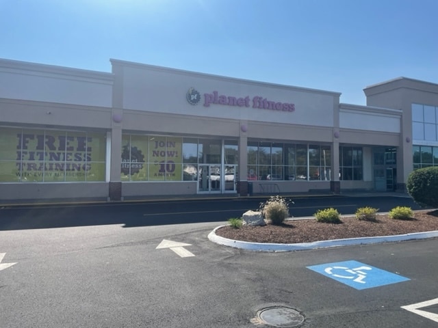 More Photos Of 265 Ellington Rd, East Hartford General Retail For Lease