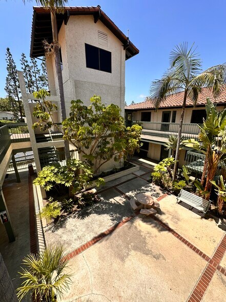 More Photos Of 24953 Paseo De Valencia, Laguna Hills Medical For Lease