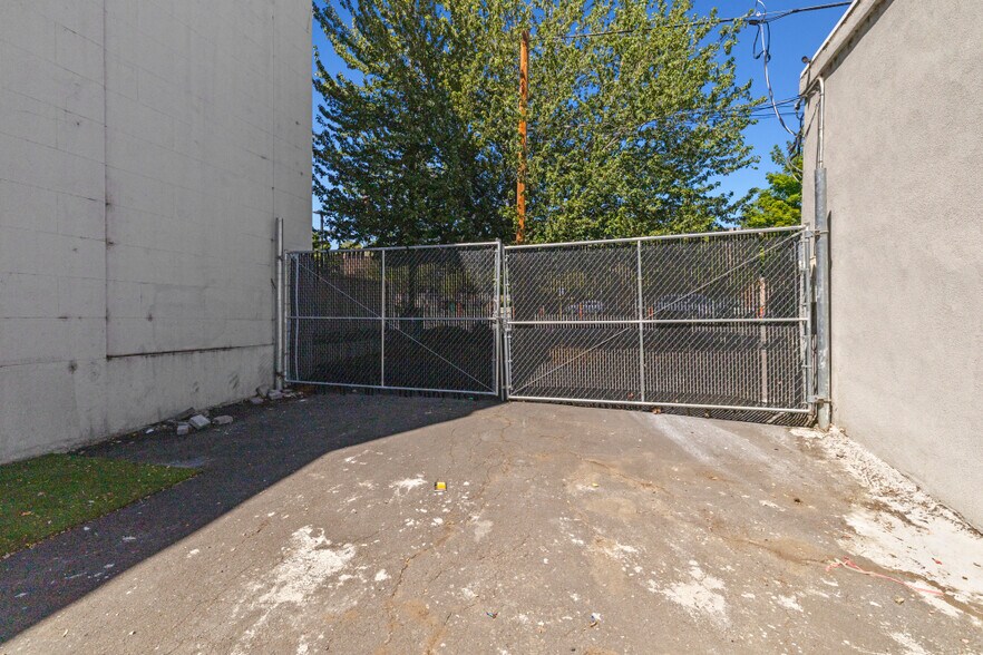 More Photos Of 617 Main St, Klamath Falls Storefront Retail Residential For Sale