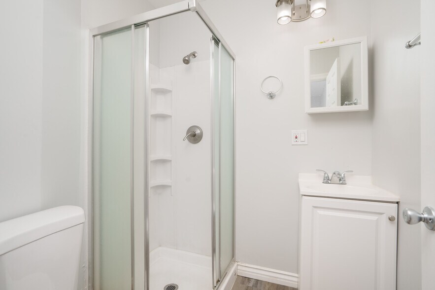 More Photos Of 406 S St Andrews Pl, Los Angeles Apartments For Sale