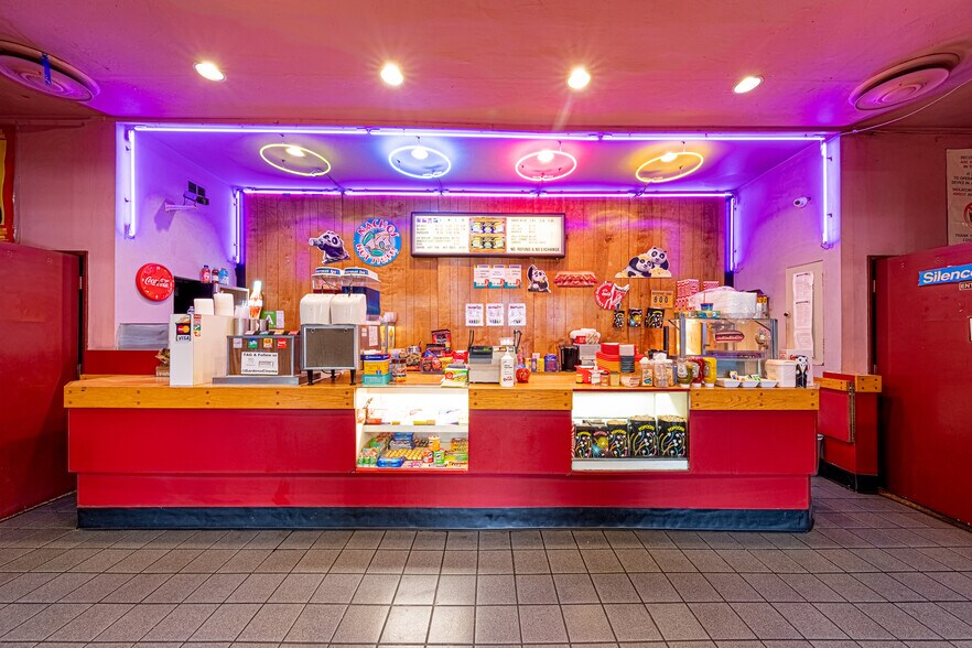 More Photos Of 14948 Crenshaw Blvd, Gardena Movie Theatre For Sale