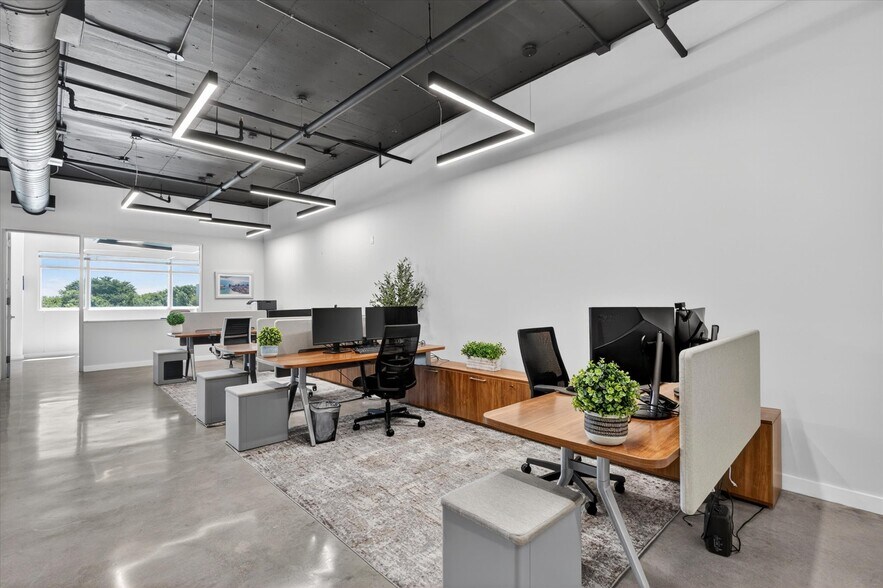 More Photos Of 7301 SW 57th Ct, South Miami Office For Sale