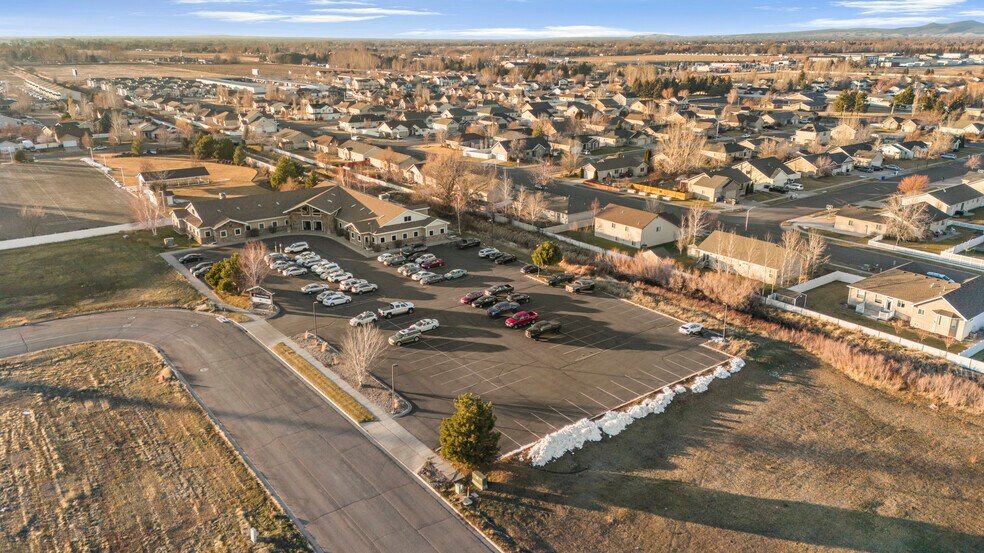 More Photos Of 346 Grand Loop, Rexburg Office For Lease