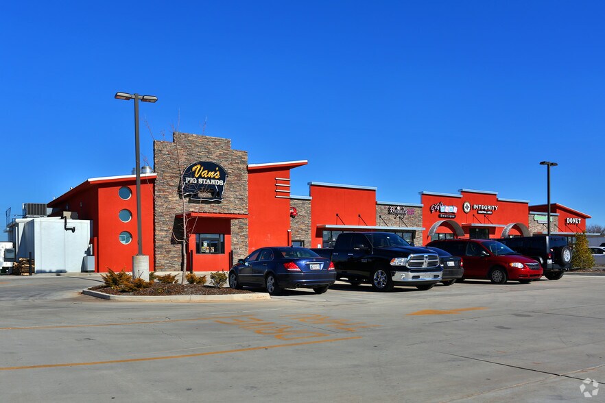 More Photos Of 1991 Tower Dr, Oklahoma City Unknown For Lease