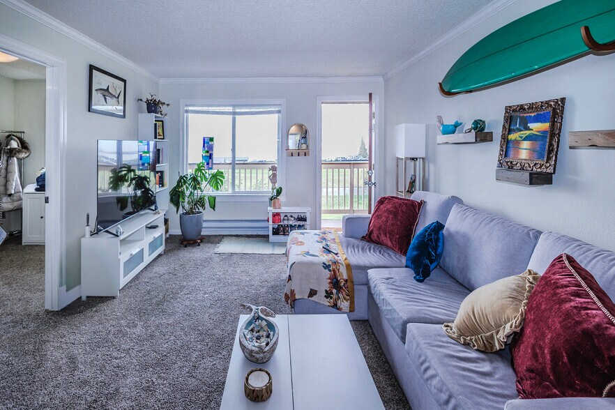 More Photos Of 510 Avenue Alhambra, Half Moon Bay Apartments For Sale
