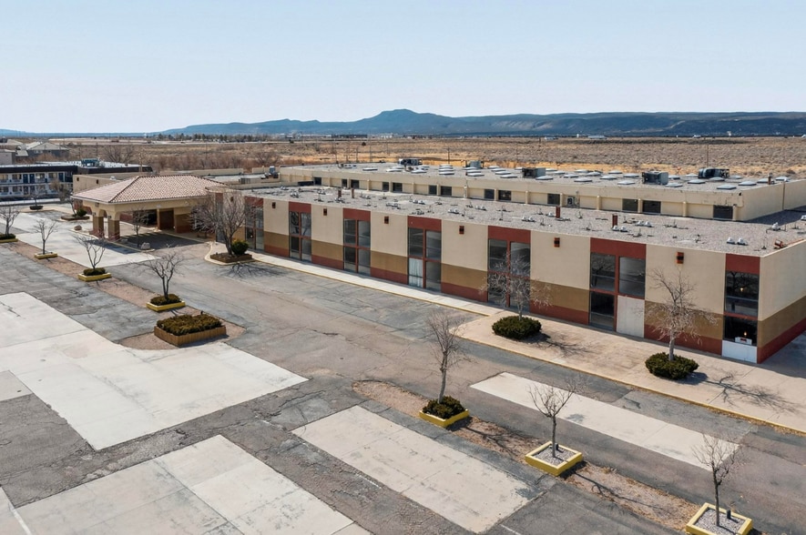 More Photos Of 1501 E Santa Fe Ave, Grants Hotel For Sale