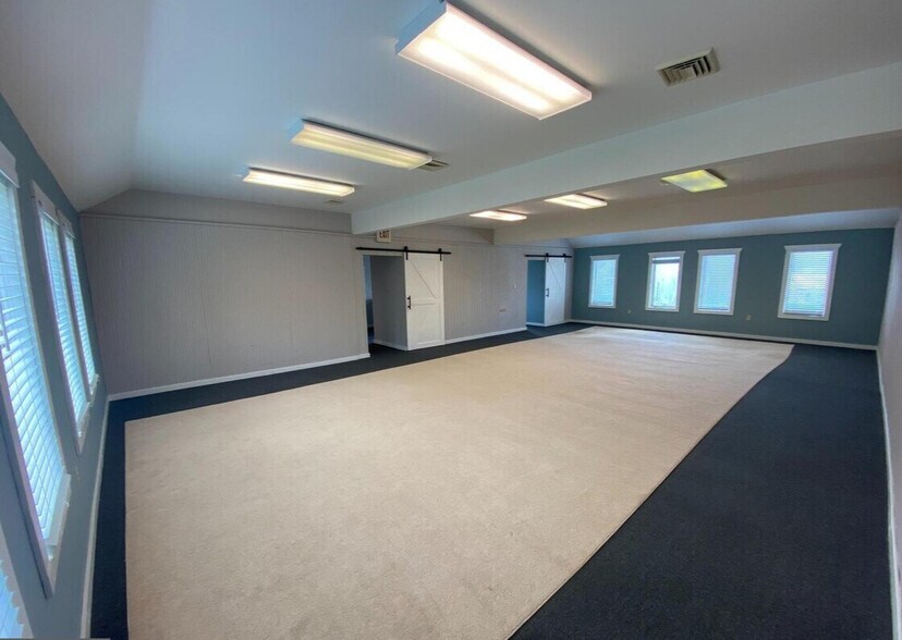 More Photos Of 104 Schubert Dr, Downingtown Office For Lease