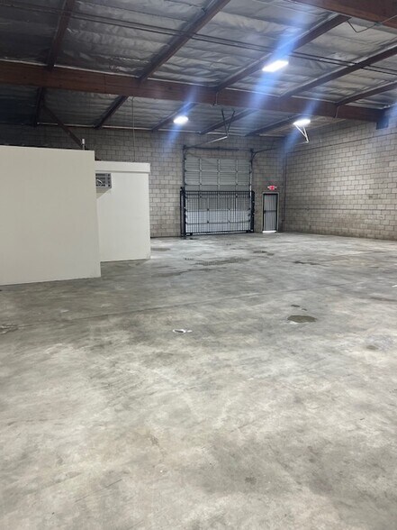 More Photos Of 1600 Chico Ave, South El Monte Warehouse For Lease