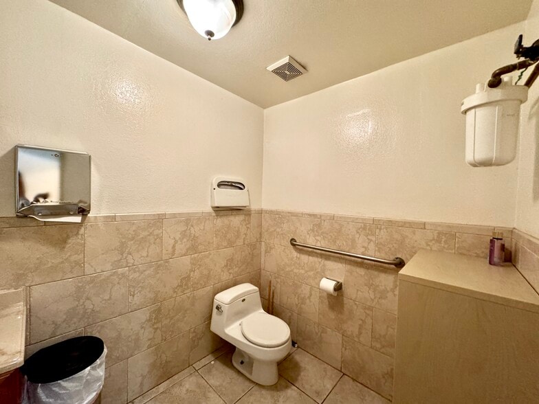 More Photos Of 12732 Brookhurst St, Garden Grove Medical For Sale